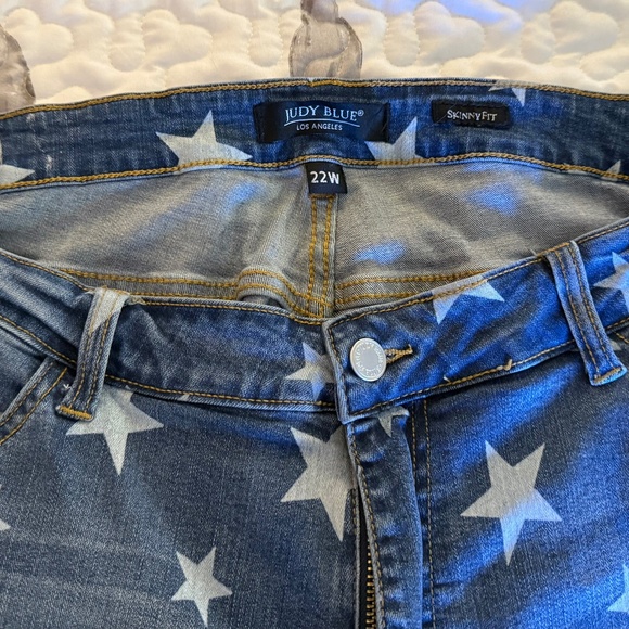 Women’s Judy Blue Jeans ‘ star print - Picture 1 of 4